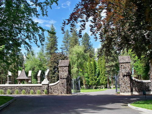 Riverside Memorial Park Cemetery