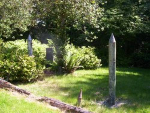 Paradis Lake Cemetery 